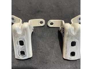 bontott OPEL ZAFIRA C Jobb első Zsanér