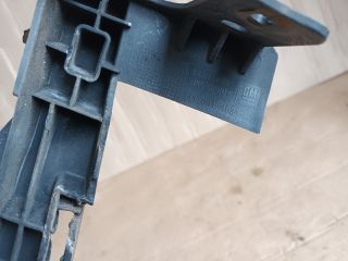 bontott OPEL ZAFIRA C Jobb Fényszóró Tartó