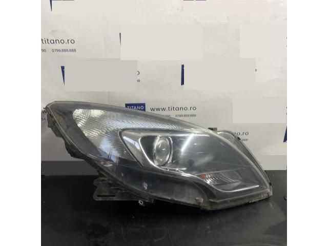 bontott OPEL ZAFIRA C Jobb Fényszóró