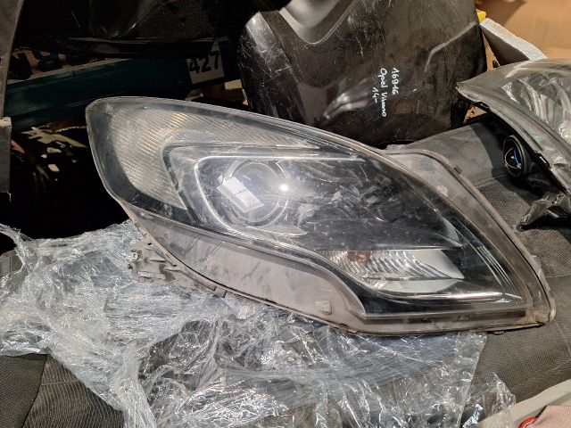 bontott OPEL ZAFIRA C Jobb Fényszóró