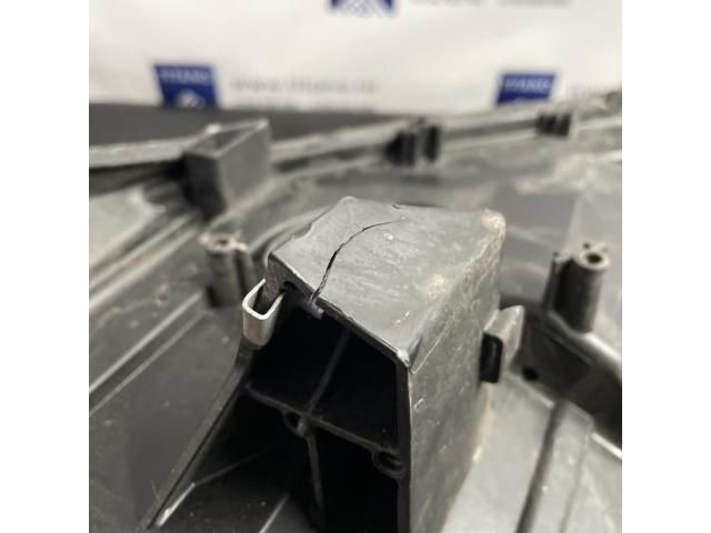 bontott OPEL ZAFIRA C Jobb Fényszóró