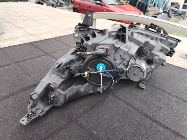 bontott OPEL ZAFIRA C Jobb Fényszóró
