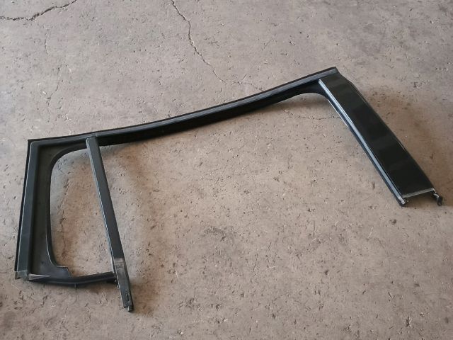 bontott OPEL ZAFIRA C Jobb hátsó Ablakvezető Gumi