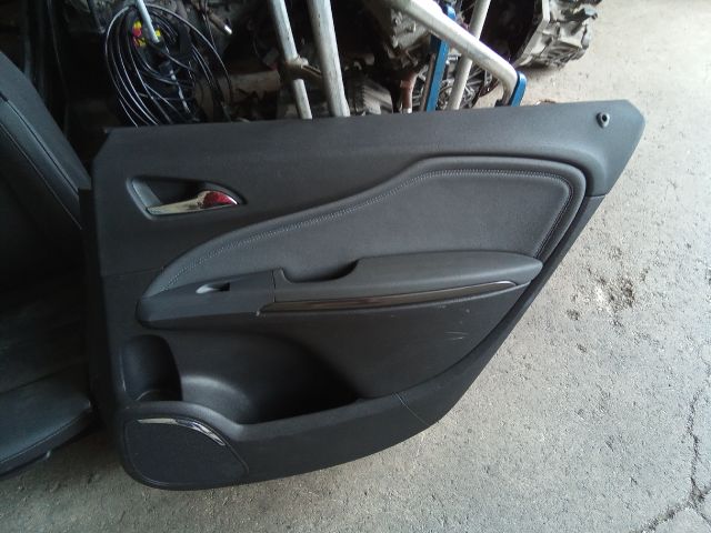 bontott OPEL ZAFIRA C Jobb hátsó Ajtó Kárpit