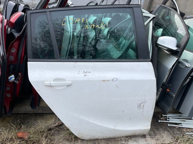 bontott OPEL ZAFIRA C Jobb hátsó Ajtó (Részeivel)