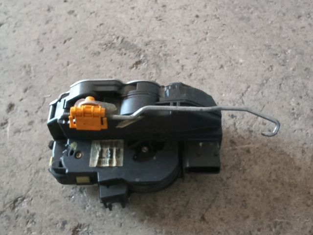 bontott OPEL ZAFIRA C Jobb hátsó Ajtózár