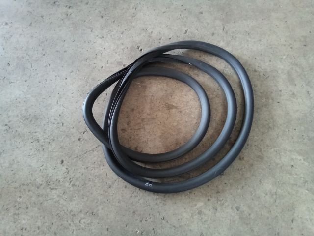 bontott OPEL ZAFIRA C Jobb hátsó Gumikéder