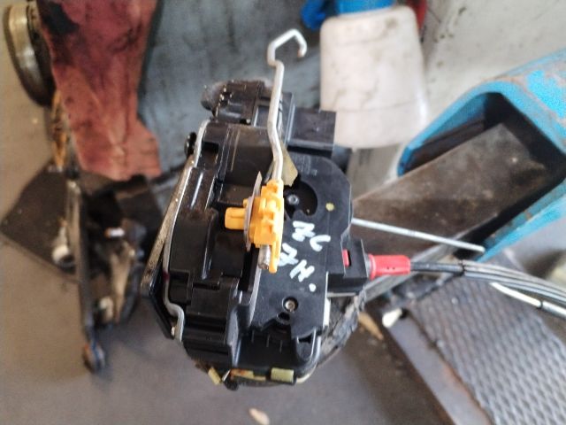 bontott OPEL ZAFIRA C Jobb hátsó Központizár Motor