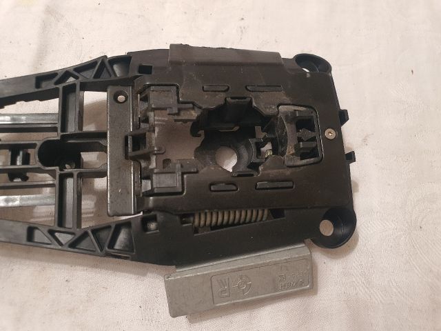 bontott OPEL ZAFIRA C Jobb hátsó Külső Kilincsfészek