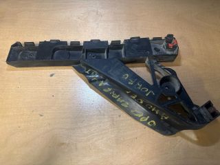 bontott OPEL ZAFIRA C Jobb hátsó Oldal Lökhárító Tartó (Műanyag)