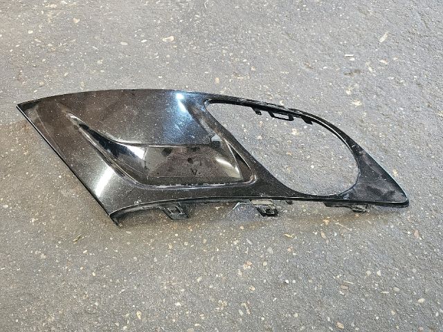 bontott OPEL ZAFIRA C Jobb Ködfényszóró Lámpakeret