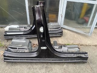 bontott OPEL ZAFIRA C Jobb Küszöb