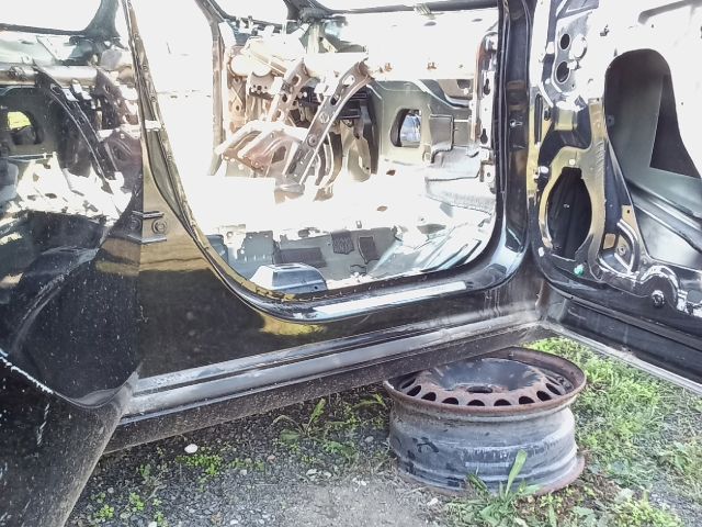 bontott OPEL ZAFIRA C Jobb Küszöb