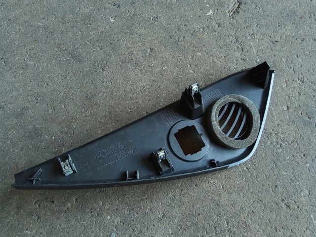 bontott OPEL ZAFIRA C Jobb Műszerfal Oldalkárpit