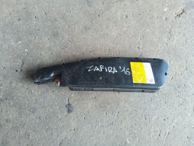 bontott OPEL ZAFIRA C Jobb Oldallégzsák