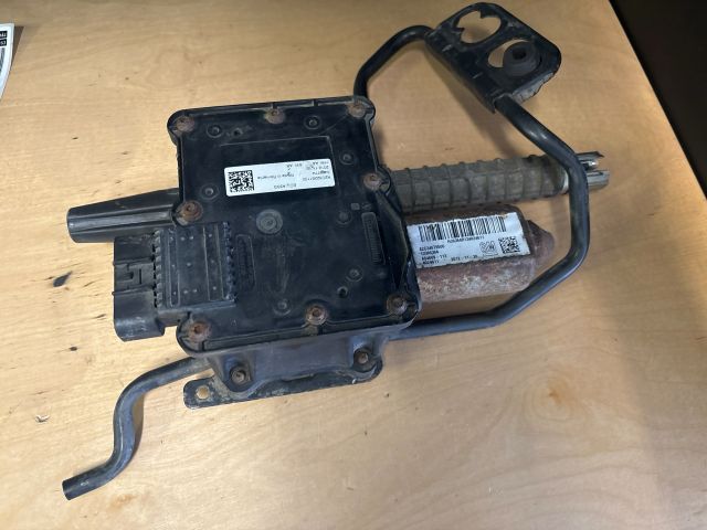 bontott OPEL ZAFIRA C Kézifék Motor