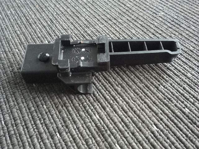 bontott OPEL ZAFIRA C Motorháztető Nyitó Kar / Gomb