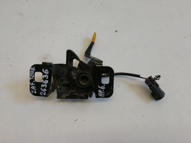 bontott OPEL ZAFIRA C Motorháztető Zárszerkezet