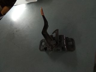 bontott OPEL ZAFIRA C Motorháztető Zárszerkezet