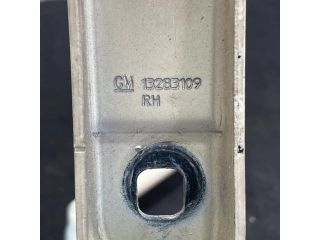 bontott OPEL ZAFIRA C Motorháztető Zsanér Pár