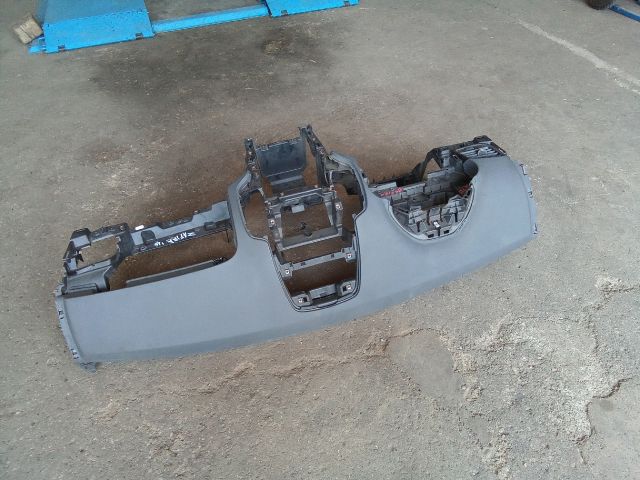 bontott OPEL ZAFIRA C Műszerfal Héj