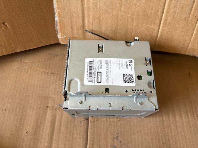 bontott OPEL ZAFIRA C Rádió / CD