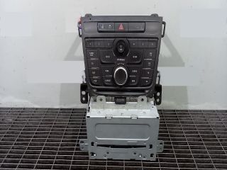 bontott OPEL ZAFIRA C Rádió / CD