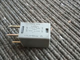 bontott OPEL ZAFIRA C Relé