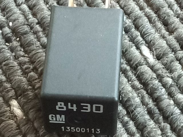 bontott OPEL ZAFIRA C Relé