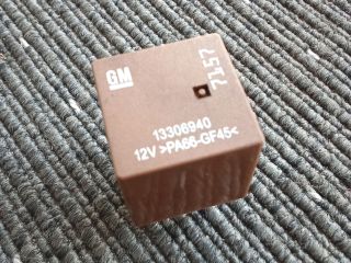 bontott OPEL ZAFIRA C Relé