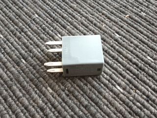 bontott OPEL ZAFIRA C Relé