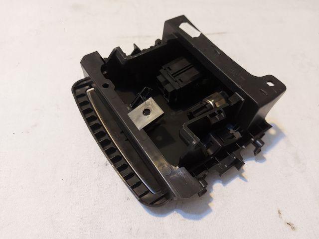 bontott OPEL ZAFIRA C Szivargyújtó Aljzat