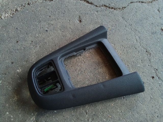 bontott OPEL ZAFIRA C Váltószoknya Rögzítő Keret