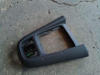 bontott OPEL ZAFIRA C Váltószoknya Rögzítő Keret