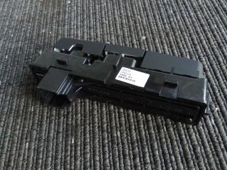 bontott OPEL ZAFIRA C Vészvillogó Kapcsoló