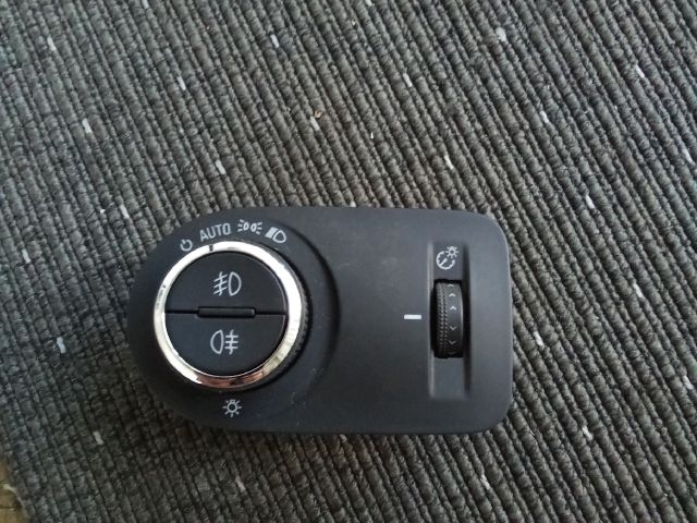 bontott OPEL ZAFIRA C Világítás Kapcsoló