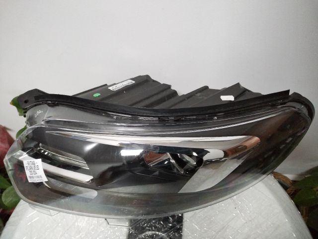 bontott OPEL ZAFIRA LIFE Bal Fényszóró