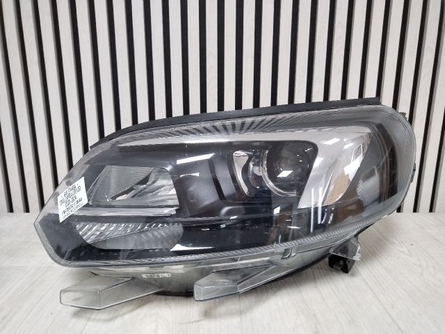 bontott OPEL ZAFIRA LIFE Bal Fényszóró