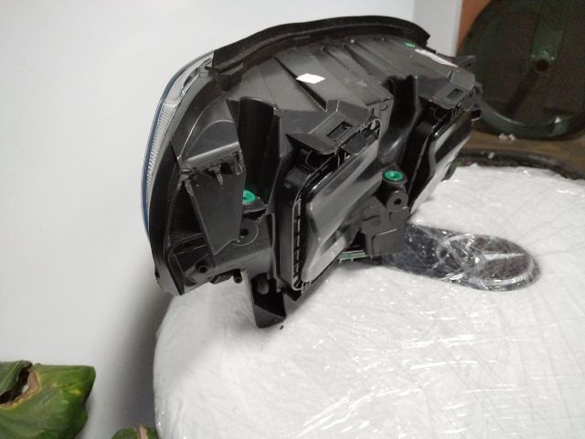 bontott OPEL ZAFIRA LIFE Bal Fényszóró