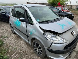 bontott PEUGEOT 1007 Hengerfej Vízkivezető