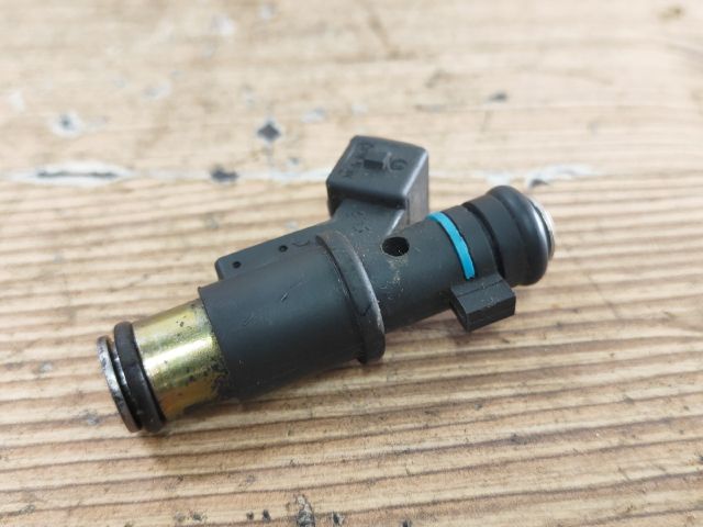 bontott PEUGEOT 1007 Porlasztó (1 db)