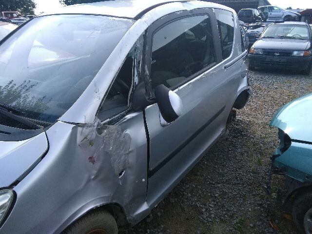 bontott PEUGEOT 1007 Bal első Rugó