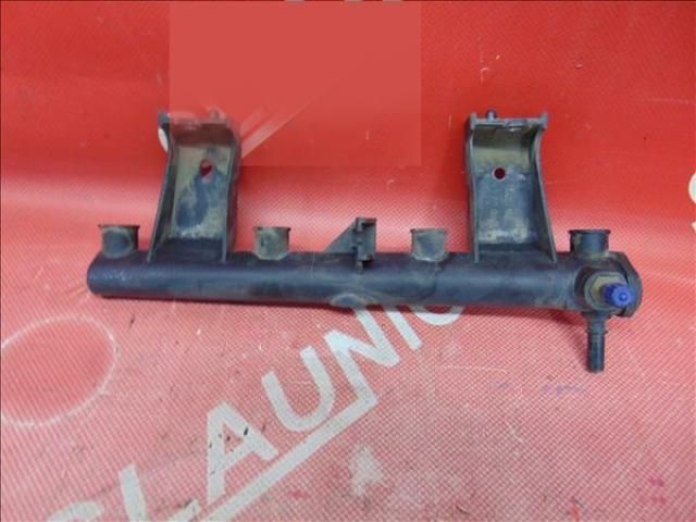 bontott PEUGEOT 1007 Porlasztó Sor / Híd