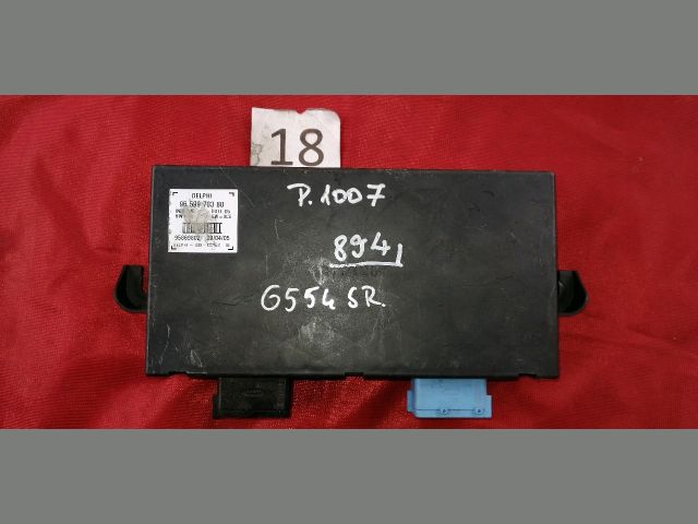 bontott PEUGEOT 1007 Bal első Ajtó Vezérlőegység