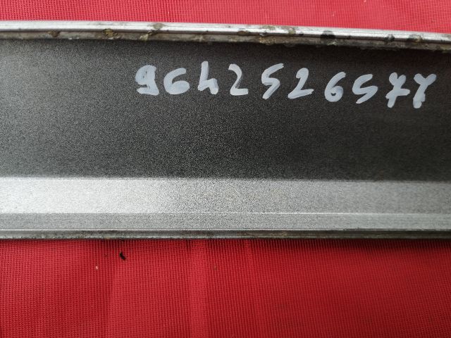 bontott PEUGEOT 1007 Csomagtérajtó Díszléc