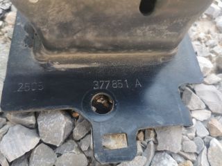 bontott PEUGEOT 1007 Első Lökhárító Merevítő (Fém)