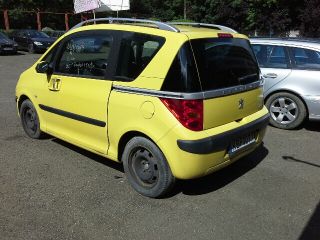 bontott PEUGEOT 1007 Első Lökhárító Merevítő (Fém)