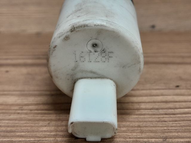 bontott PEUGEOT 1007 Hátsó Ablakmosó Szivattyú