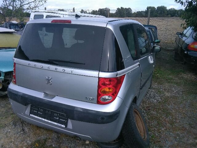 bontott PEUGEOT 1007 Jobb A Oszlop