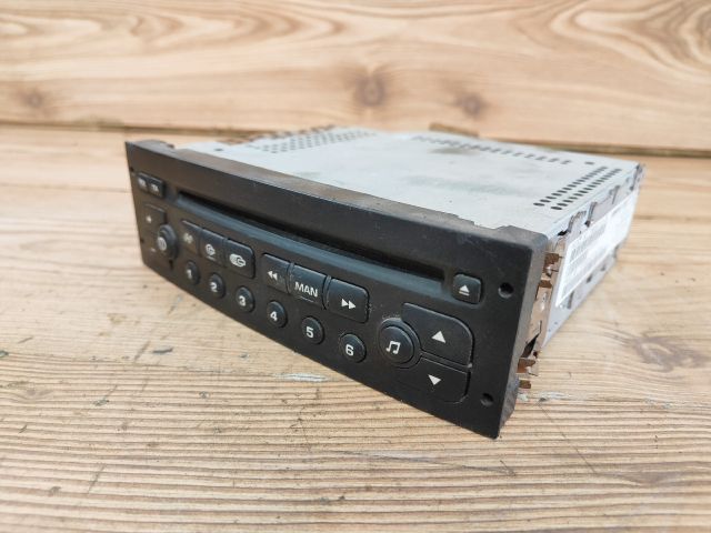 bontott PEUGEOT 1007 Rádió / CD